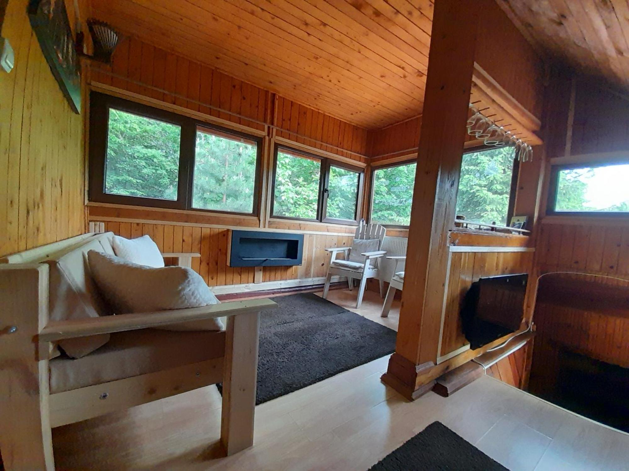 Cabana Din Padurea Valeni Vălenii de Munte Exteriör bild